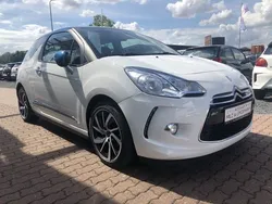 Weiß Gebraucht 2015 Citroën DS3 So Chic Kleinwagen | 6.900 €