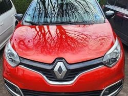 Rot Gebraucht 2015 Renault Captur Elysee SUV | 8.199 € (Superpreis)