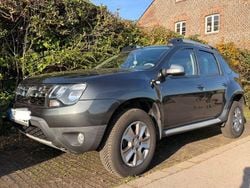 Grau Gebraucht 2015 Dacia Duster SUV | 8.499 € (Fairer Preis)