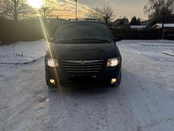 Blau Gebraucht 2006 Chrysler Voyager Van / Kleinbus | 2.950 € (Fairer Preis)