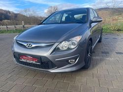 Grau Gebraucht 2011 Hyundai i30 Edition Limousine | 4.650 € (Fairer Preis)
