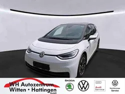 Weiß Gebraucht 2022 VW ID.3 Pro Performance Kleinwagen | 22.390 € (Fairer Preis)