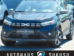 Schwarz Gebraucht 2023 Dacia Sandero Expression Kleinwagen | 15.900 € (Fairer Preis)