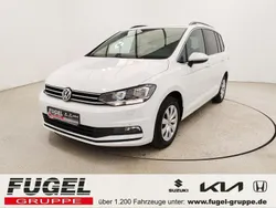 Pure white Gebraucht 2019 VW Touran Comfortline Van / Kleinbus | 24.499 € (Guter Preis)