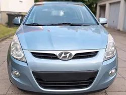 Blau Gebraucht 2012 Hyundai i20 Limousine | 2.995 €