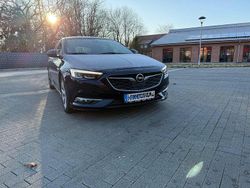 Blau Gebraucht 2018 Opel Insignia Exklusiv Limousine | 13.900 € (Guter Preis)