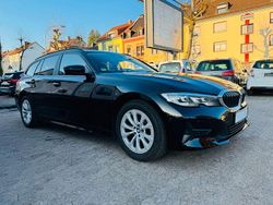 Schwarz Gebraucht 2021 BMW 320 Kombi | 15.900 € (Superpreis)