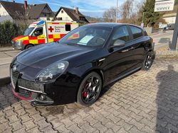Colore esterno (alfa schwarz) Gebraucht 2018 Alfa Romeo Giulietta Kleinwagen | 17.400 € (Etwas zu teuer)