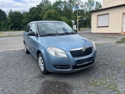 Grau Gebraucht 2010 Skoda Fabia Classic Kleinwagen | 1.800 € (Guter Preis)