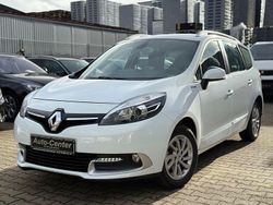 Weiß Gebraucht 2014 Renault Scénic III Initiale Paris Van / Kleinbus | 7.780 € (Fairer Preis)