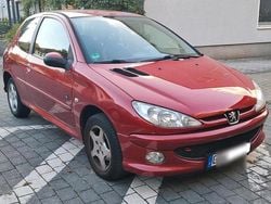 Rot Gebraucht 2006 Peugeot 206 Kleinwagen | 1.900 € (Etwas zu teuer)