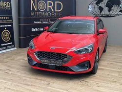 Rot Gebraucht 2021 Ford Focus ST Limousine | 19.980 € (Teuer)