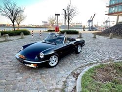 Schwarz Gebraucht 1986 Alfa Romeo Spider Cabrio | 26.175 €