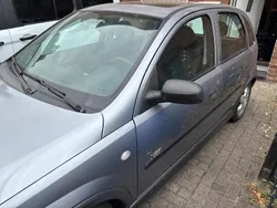 Silber Gebraucht 2003 Opel Corsa Elegance Kleinwagen | 1.800 € (Guter Preis)
