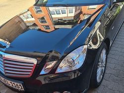 Schwarz Gebraucht 2010 Mercedes E350 Elegance Limousine | 13.000 € (Etwas zu teuer)