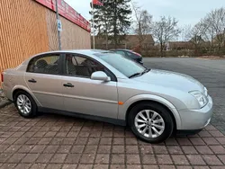 Grau Gebraucht 2002 Opel Vectra Limousine | 3.300 € (Teuer)