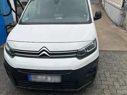 Weiß Gebraucht 2019 Citroën Berlingo Van / Kleinbus | 9.800 € (Teuer)