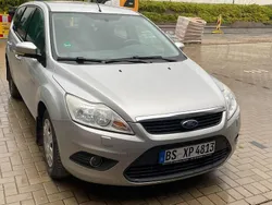 Grau Gebraucht 2009 Ford Focus Style Kombi | 2.100 € (Fairer Preis)