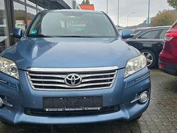 Blau Gebraucht 2011 Toyota RAV4 Life SUV | 8.900 € (Fairer Preis)
