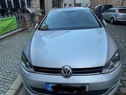 Grau Gebraucht 2016 VW Golf VII Kombi | 9.800 € (Fairer Preis)