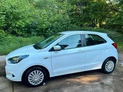 Weiß Gebraucht 2017 Ford Ka Plus Cool & Sound Edition Kleinwagen | 6.299 € (Guter Preis)