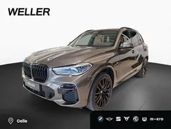 Manhattan (grau) Gebraucht 2023 BMW X5 M Sport SUV | 63.850 € (Guter Preis)
