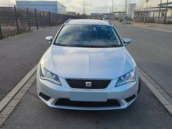 Silber Gebraucht 2016 Seat Leon ST Reference Kombi | 7.899 € (Fairer Preis)