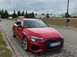 Rot Gebraucht 2023 Audi S3 Sportback Ambiente Kombi | 45.000 € (Etwas zu teuer)