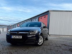 Schwarz Gebraucht 2006 Opel Astra Kleinwagen | 1.700 € (Fairer Preis)