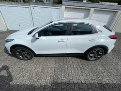 Weiß Gebraucht 2021 Kia XCeed 4 SUV | 18.500 € (Fairer Preis)