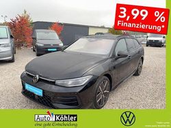Grenadillschwarz / soulschwarz Gebraucht 2025 VW Passat R-line Kombi | 44.450 € (Superpreis)