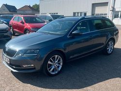 Grau Gebraucht 2019 Skoda Octavia Kombi | 16.800 € (Fairer Preis)