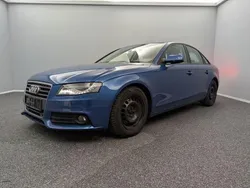 Blau Gebraucht 2011 Audi A4 Comfort Limousine | 9.399 € (Fairer Preis)