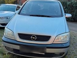 Silber Gebraucht 2001 Opel Zafira Van / Kleinbus | 700 € (Superpreis)