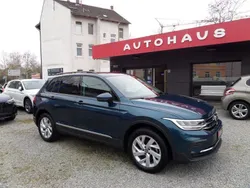 Blau Gebraucht 2022 VW Tiguan Life SUV | 27.990 € (Superpreis)