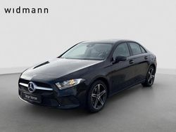 Unilack nachtschwarz Gebraucht 2022 Mercedes A250 Limousine | 21.850 € (Superpreis)