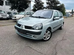 Grau Gebraucht 2004 Renault Clio II Expression Kleinwagen | 1.699 € (Guter Preis)