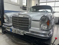 Silber Gebraucht 1969 Mercedes 280 SE Coupé | 46.900 €