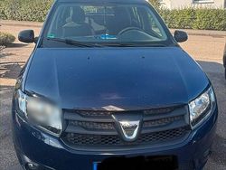Blau Gebraucht 2016 Dacia Sandero Essentiel Limousine | 2.400 € (Fairer Preis)