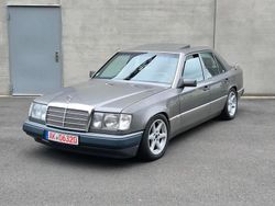 Grau Gebraucht 1989 Mercedes E230 Sportline Limousine | 3.750 €