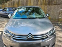 Grau Gebraucht 2016 Citroën C4 PureTech Kleinwagen | 9.999 € (Fairer Preis)