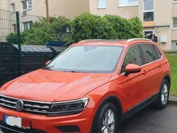 Orange Gebraucht 2017 VW Tiguan Highline SUV | 22.500 € (Fairer Preis)