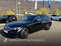 Black sapphire Gebraucht 2022 BMW 330e M Sport Kombi | 35.870 € (Teuer)