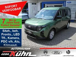 Grün Neu 2025 Ford Tourneo Courier Titanium Van / Kleinbus | 25.970 € (Fairer Preis)