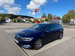 Blau Gebraucht 2018 VW Passat Highline Kombi | 17.499 € (Teuer)
