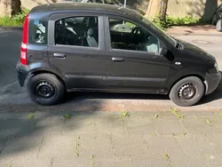 Schwarz Gebraucht 2004 Fiat Panda Kleinwagen | 600 €