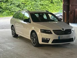 Weiß Gebraucht 2017 Skoda Octavia vRS Kombi | 15.350 € (Fairer Preis)
