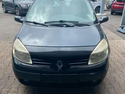 Andere Gebraucht 2005 Renault Scénic II Avantage Van / Kleinbus | 600 € (Superpreis)