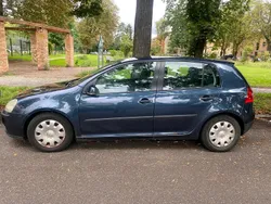 Blau Gebraucht 2004 VW Golf IV Limousine | 2.000 € (Guter Preis)