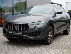 Grau Gebraucht 2017 Maserati Levante SUV | 22.900 €